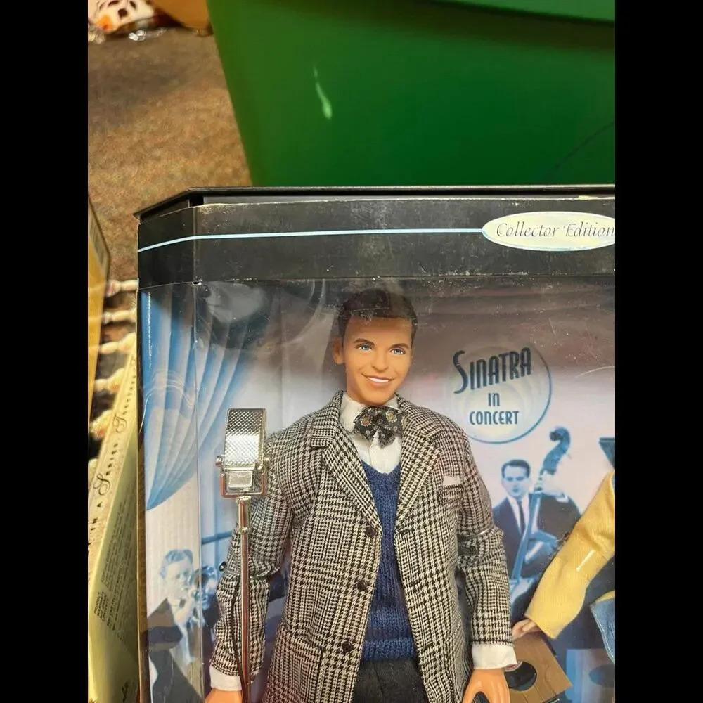 Mattel Barbie Loves Frank Sinatra Collectors Set 22953‎